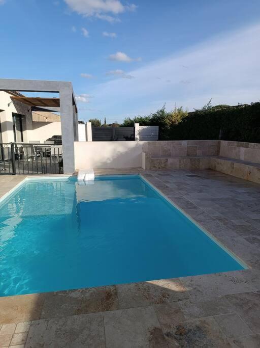 Charmant Studio Avec Piscine Villemoustaussou 外观 照片